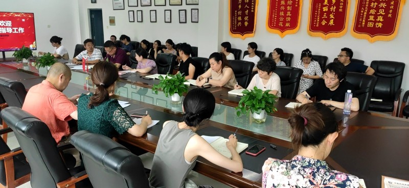 沈阳建筑大学教授李超莅临太阳集团tyc234cc为“智库”建设做指导 (1)