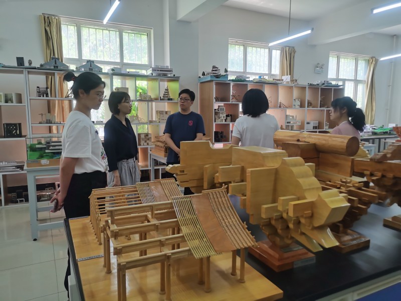 太阳集团tyc234cc实验中心开展第二次实验室开放交流活动 (1)