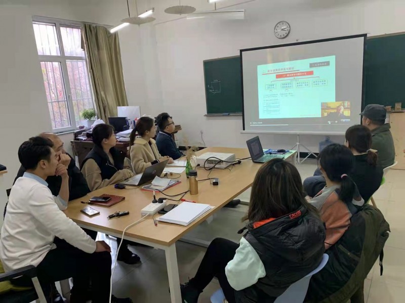 太阳集团tyc234cc组织开展教学成果奖申报学习专题会议 (1)